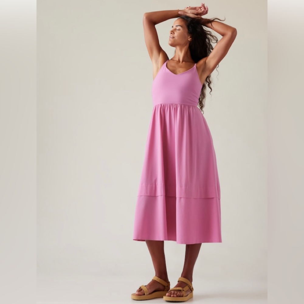 NWT Athleta Elation V Neck Hybrid Dress. Maritima Pink. Size Medium